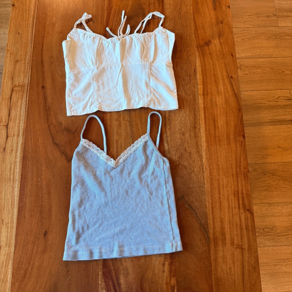 Brandy‎ Melville Women's Bundle of 2   Tank Tops Size S/M